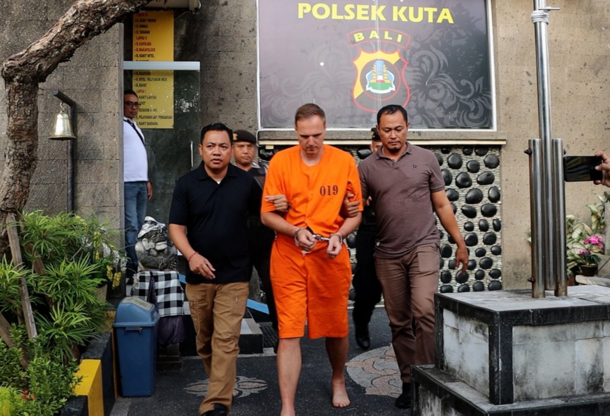 Warga Negara Jerman Ditahan di Bali Atas Tuduhan Penganiayaan dan Perusakan