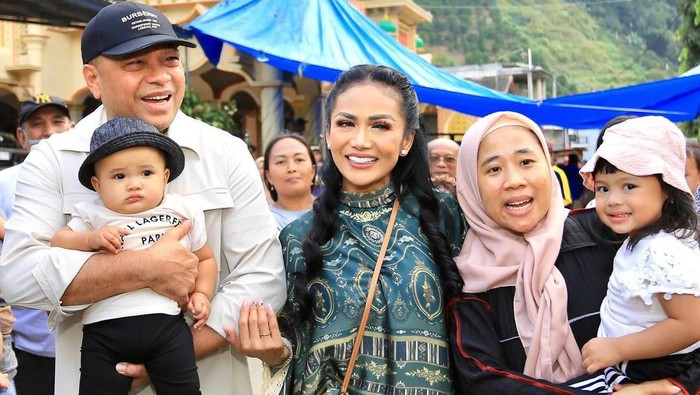 Kris Dayanti Merayakan Idul Adha Bersama Cucu di Kota Batu: Tradisi, Keluarga, dan Kegembiraan Bersatu